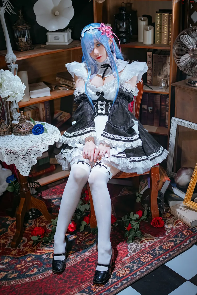 Jiu Yan cosplay Rem 1