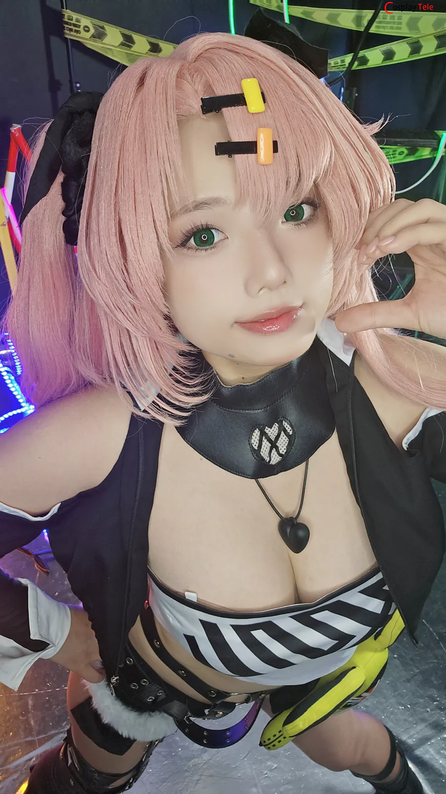 Messie Huang cosplay Nicole Demara 42