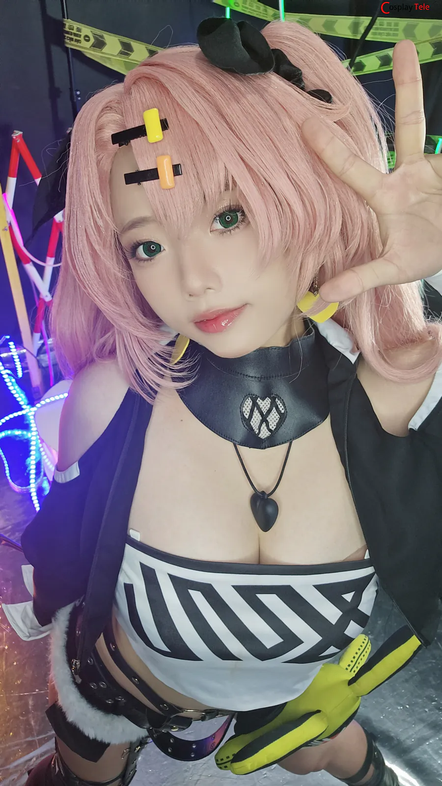 Messie Huang cosplay Nicole Demara 77
