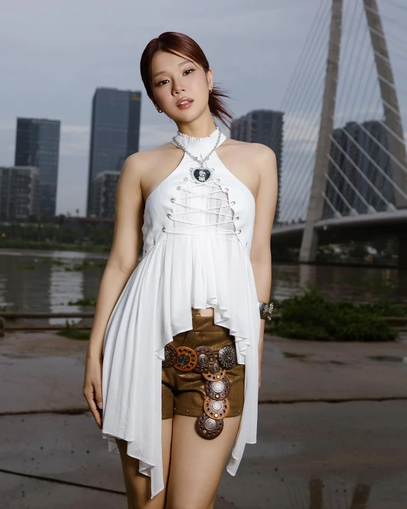 Hoàng Yến Chibi 10